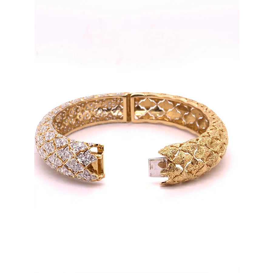 18K Yellow Gold Round Diamond Bangle - women’s bracelet