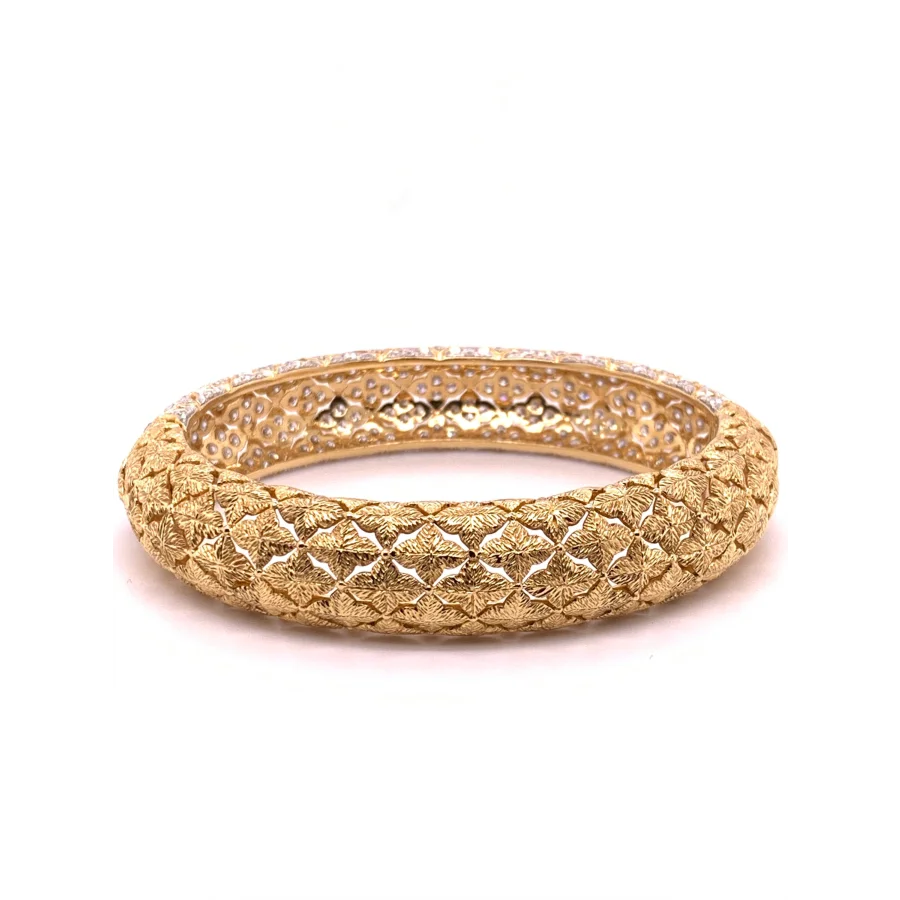 18K Yellow Gold Round Diamond Bangle - women’s bracelet