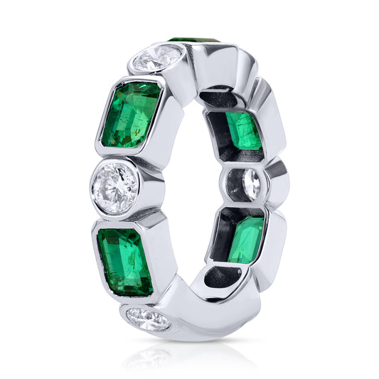 Bezel Set Emerlad Cut Green Emerald and Round Diamond Ring