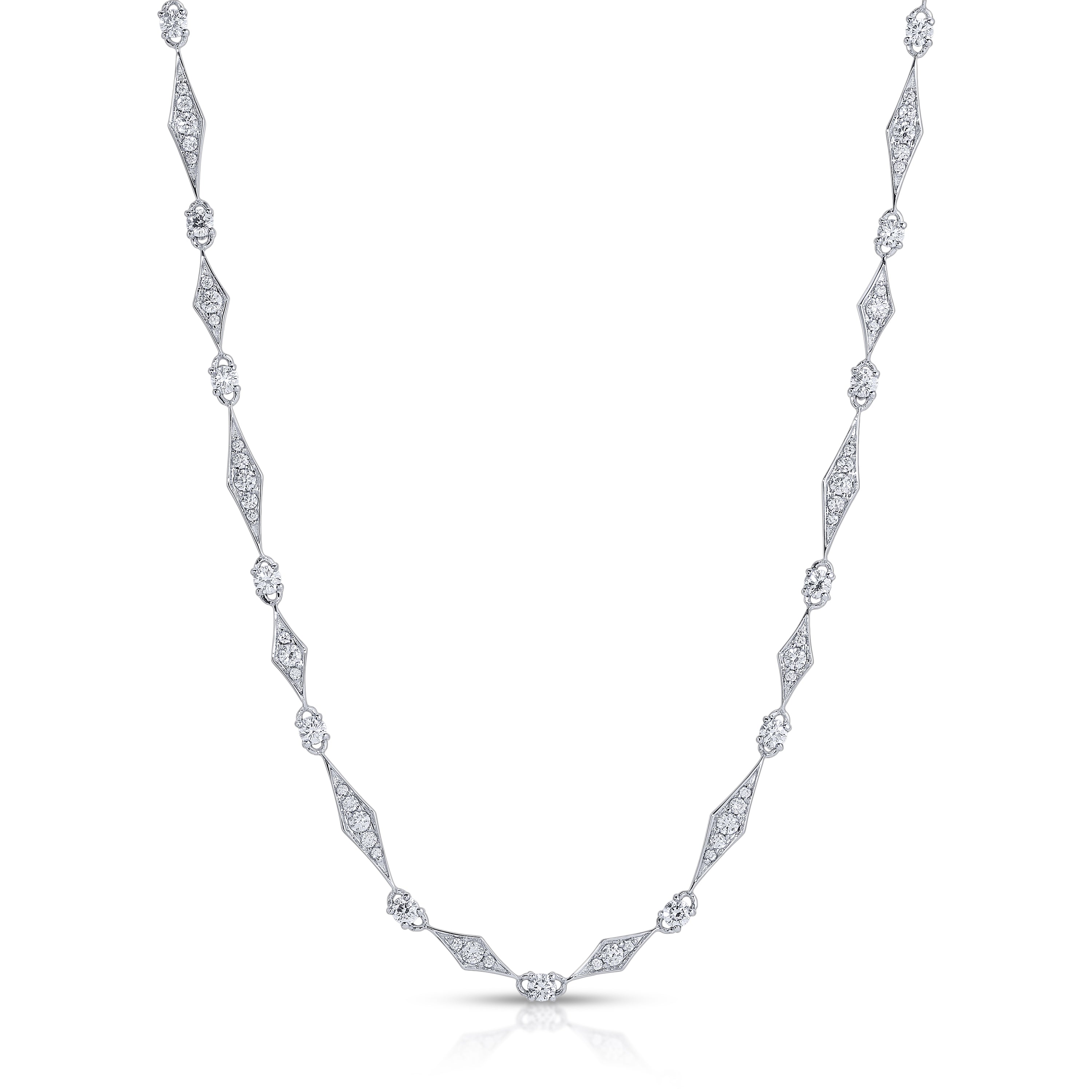 Round Cut Diamond Motif Necklace