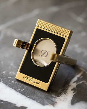 Black & Gold Stand Cutter