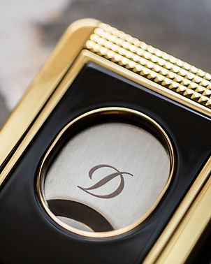Black & Gold Stand Cutter