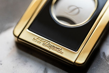 Black & Gold Stand Cutter