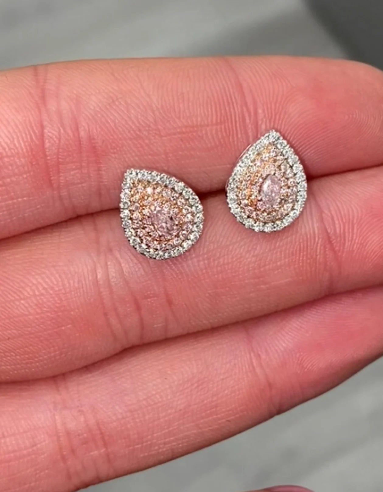 0.81CT PEAR PINK DIAMOND EARRINGS